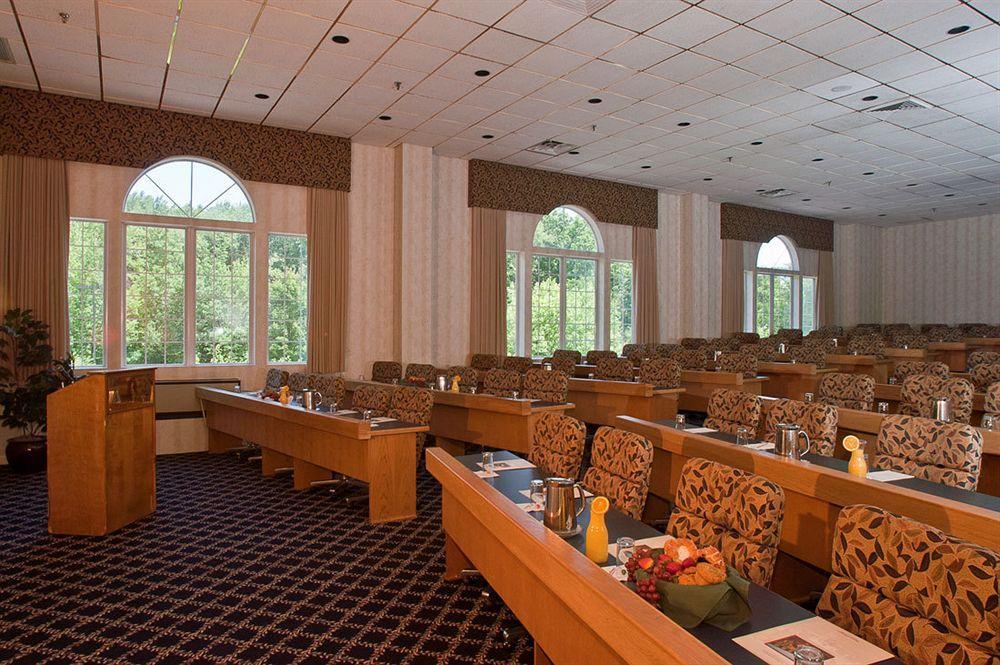 Westford Regency Inn & Conference Center Exterior foto